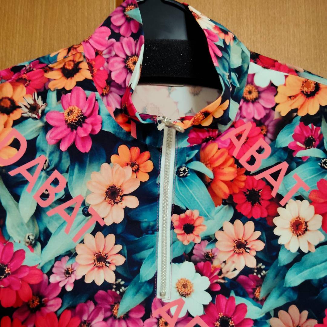 adabat アダバット 接触冷感 撥水 UVカット 花柄ハイネックシャツ M
