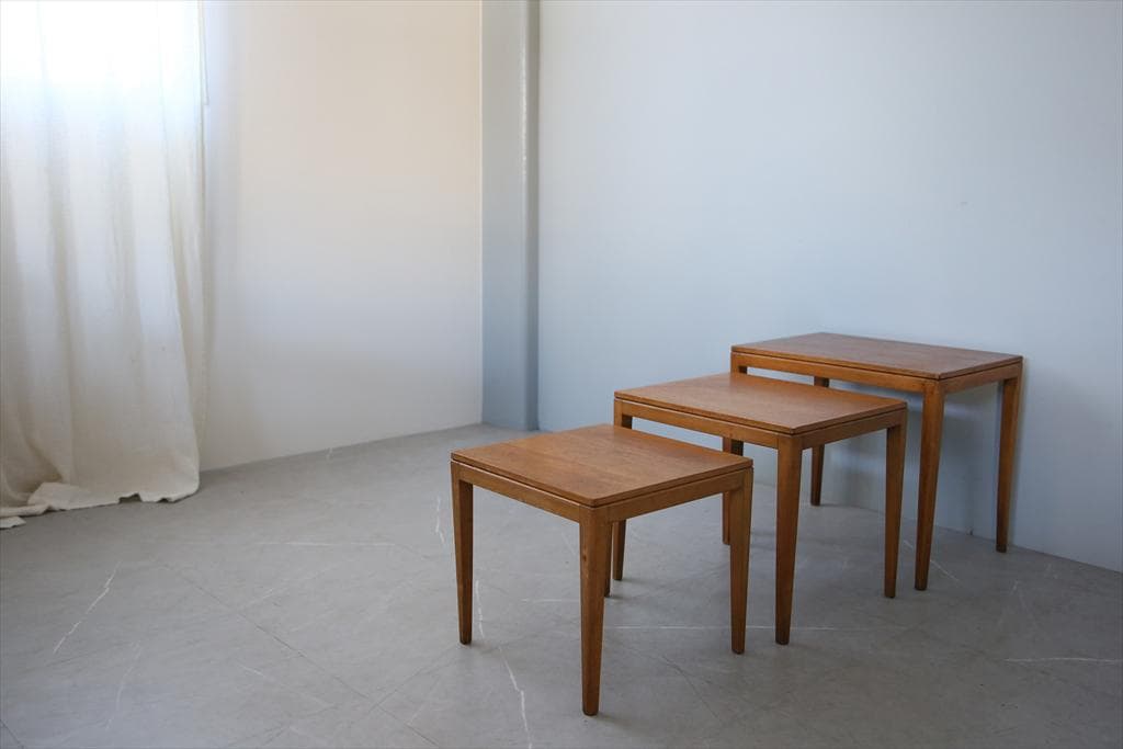 英国アンティーク木製ネストテーブル3台/収納式机/飾り棚/花台(91-143-1