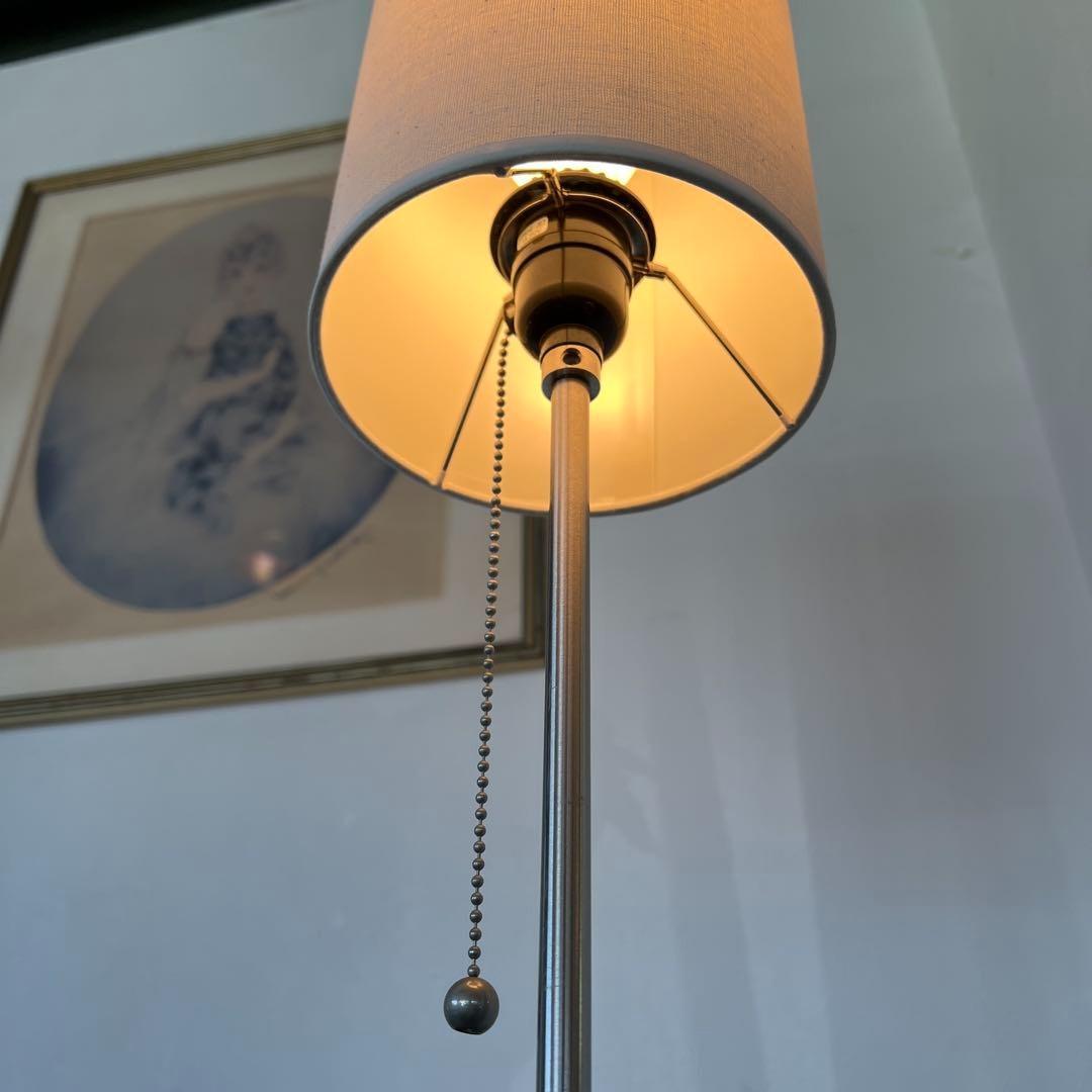 k071 スリムでシンプルなフロアランプ スタンドライト 間接照明 スイッチ