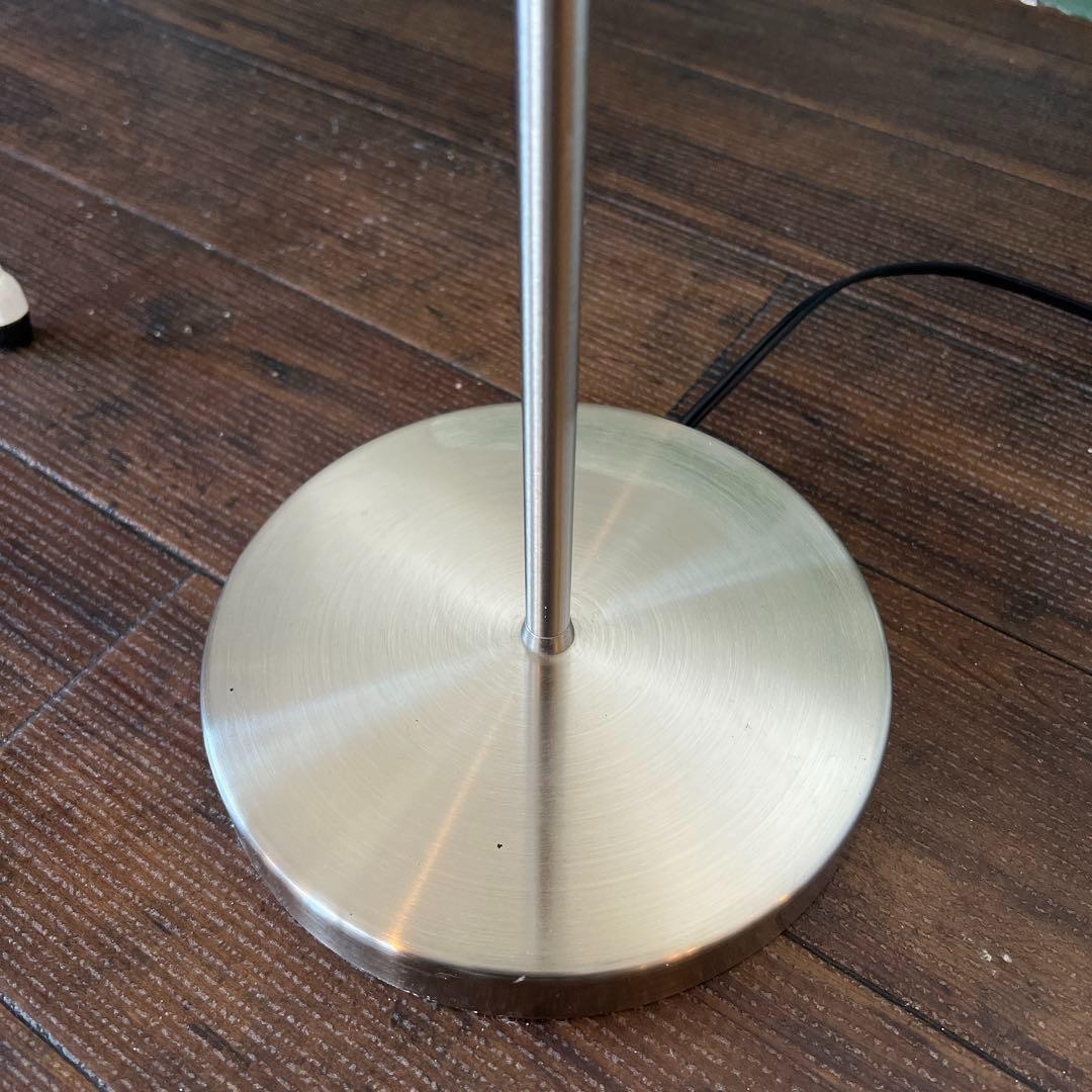 k071 スリムでシンプルなフロアランプ スタンドライト 間接照明 スイッチ