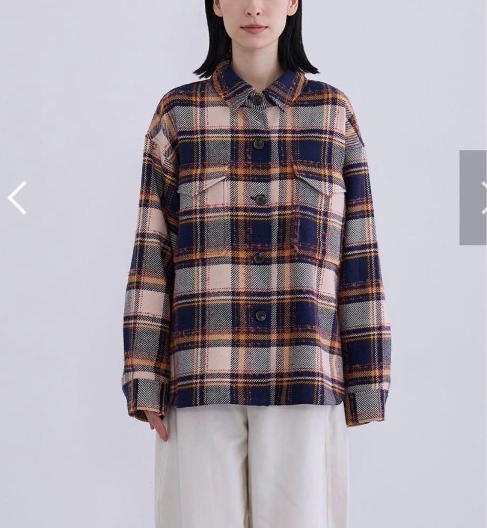 美品クールカレアン　LUIS MARI ツイードシャツジャケット39,600円