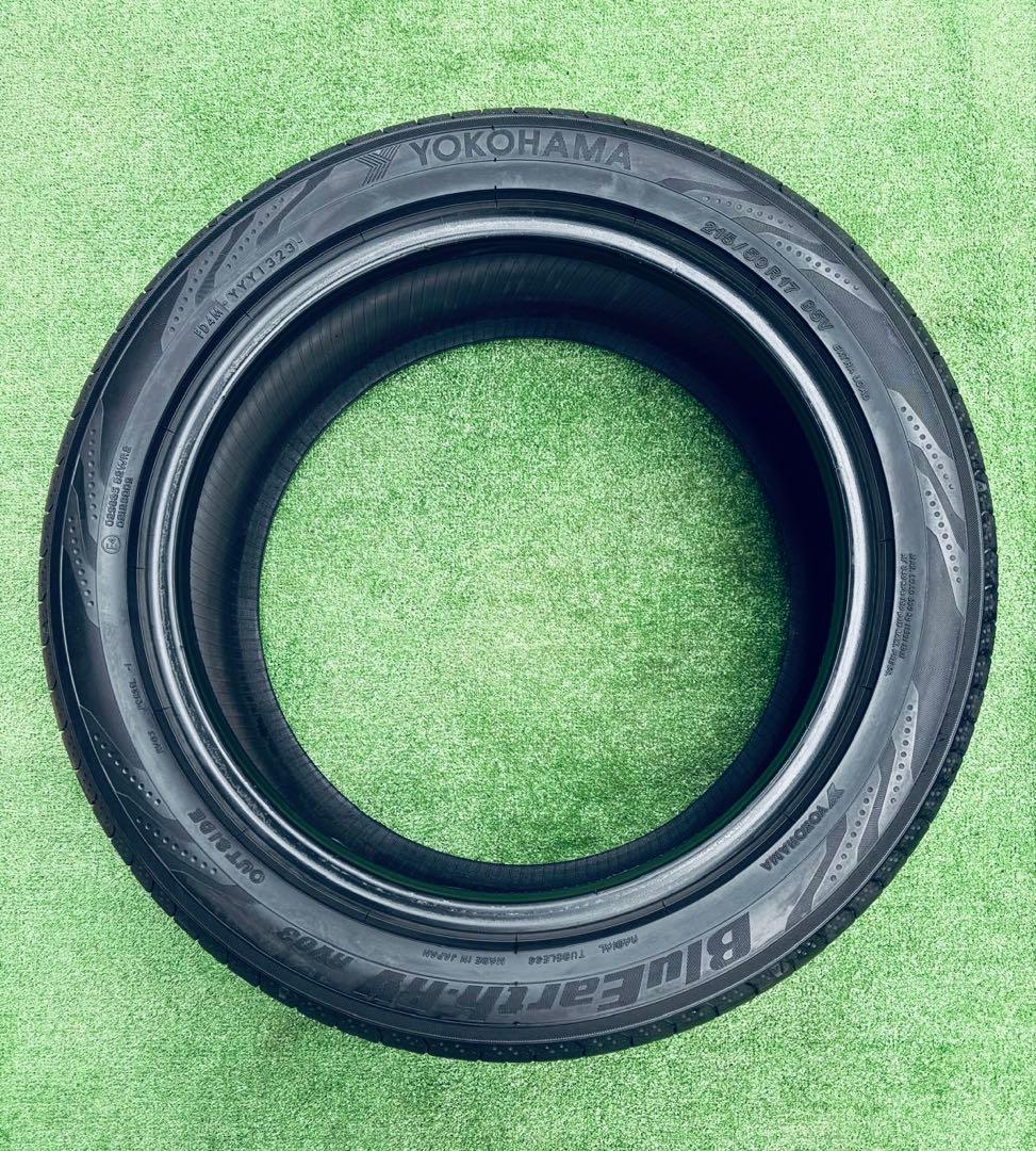 215/50R17、YOKOHAMA BluEarth-RV03、2023年