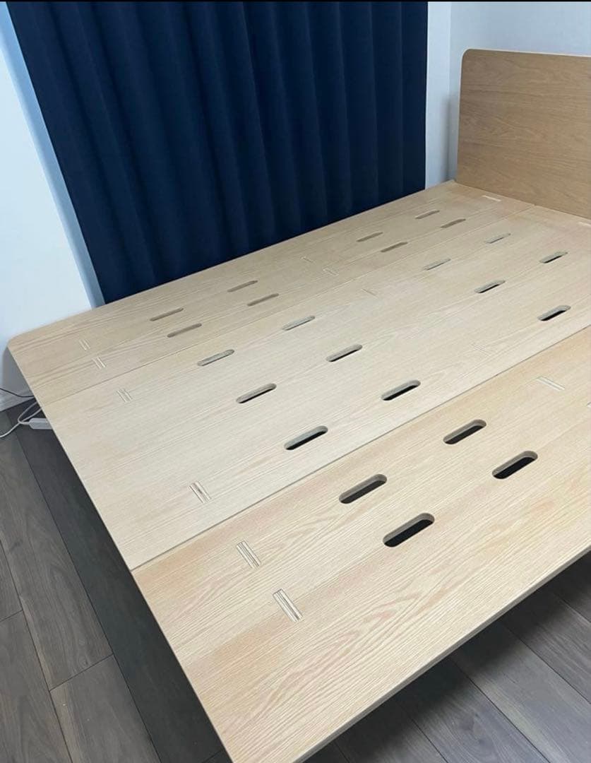 コアラマットレス　木製クイーンサイズベッドフレーム