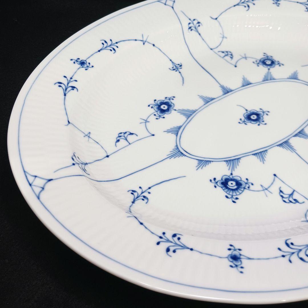 Y3332-12 ロイヤルコペンハーゲン ブルーフルーテッド オーバルディッシュ