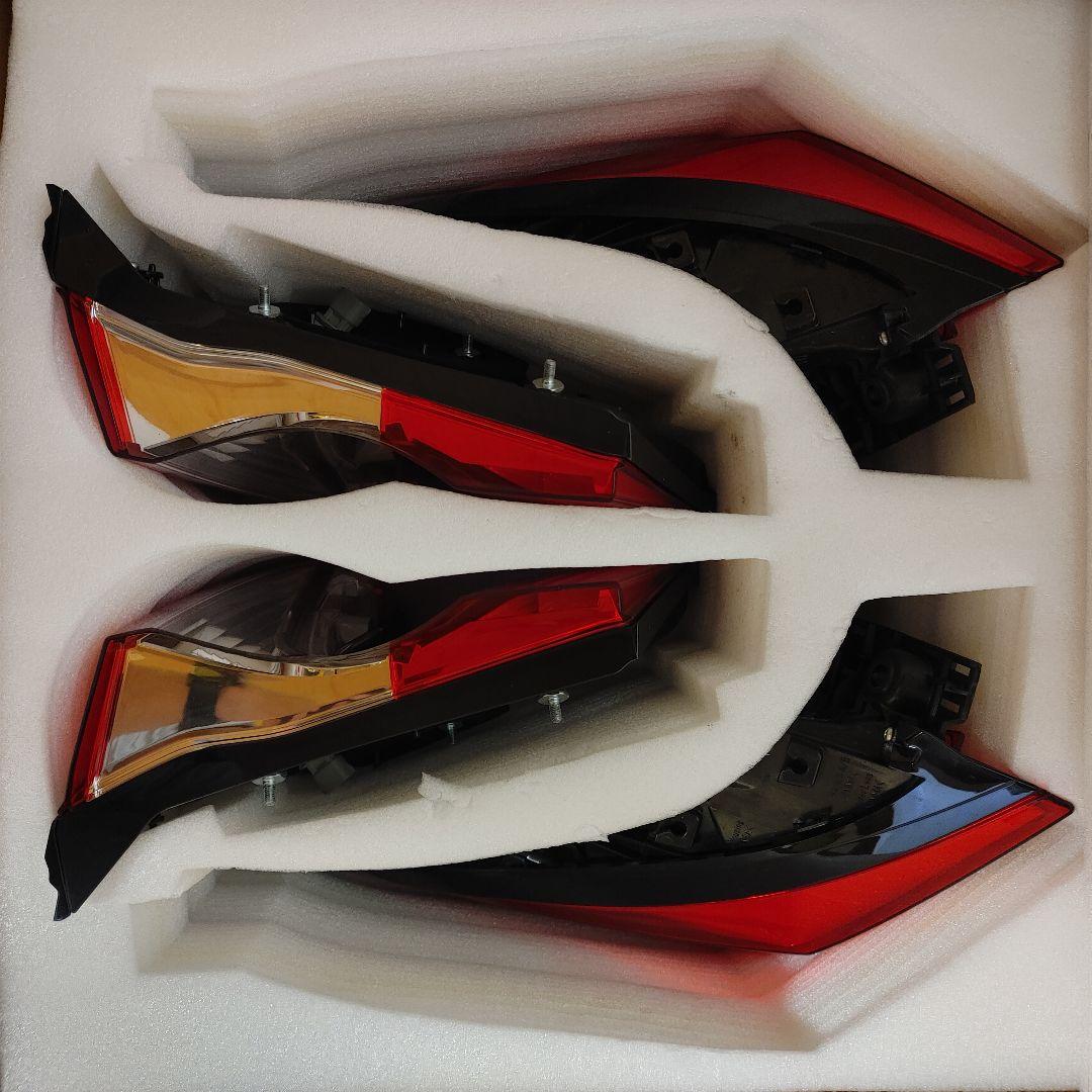 C-HR NGX-50 純正テールライト