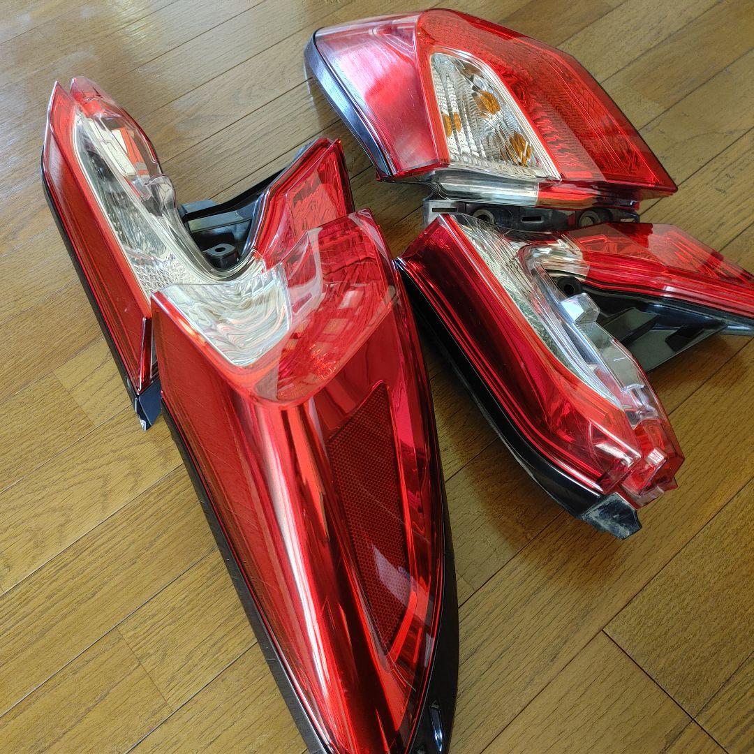 C-HR NGX-50 純正テールライト