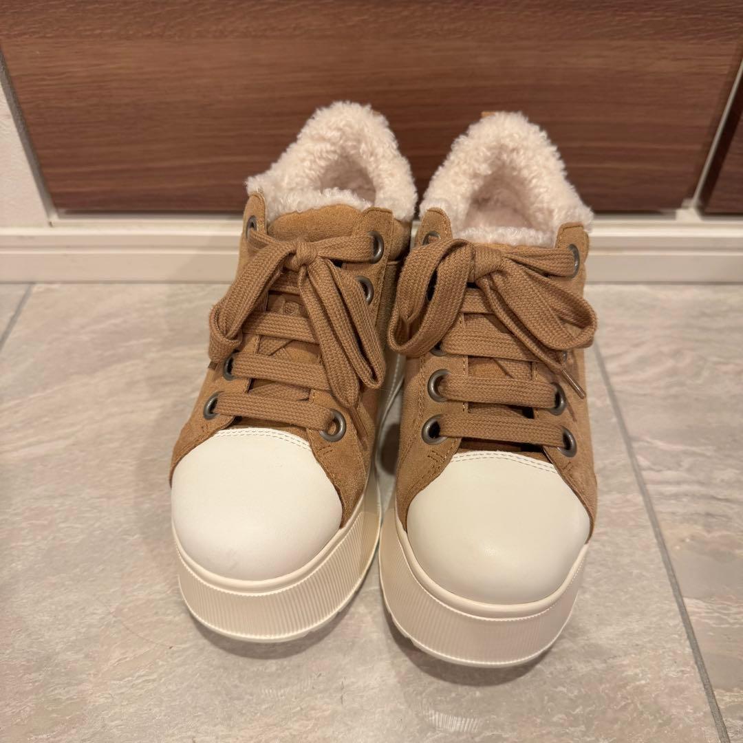 鈴木亜美　スニーカー　M