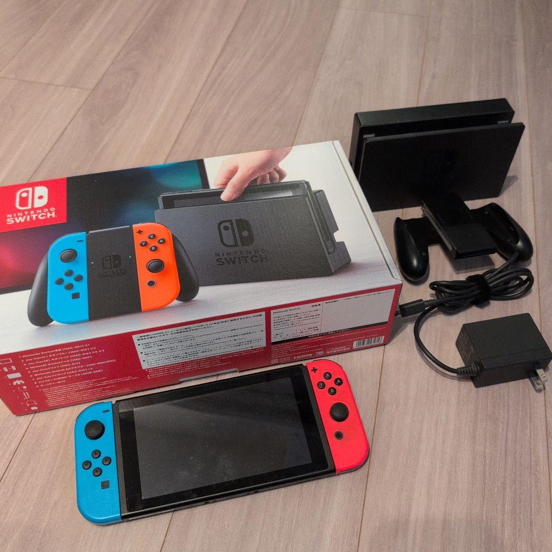 Nintendo Switch 本体 （joy-conストラップなし）