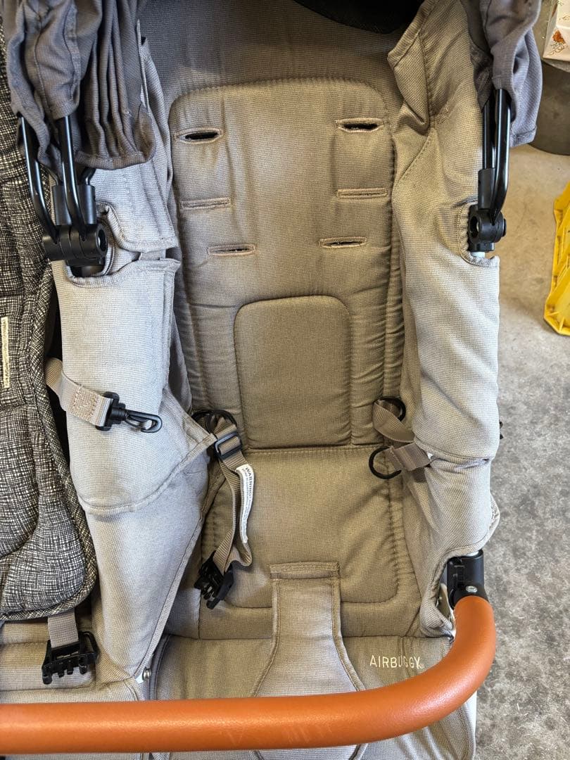 双子ベビーカー　エアバギーココダブル