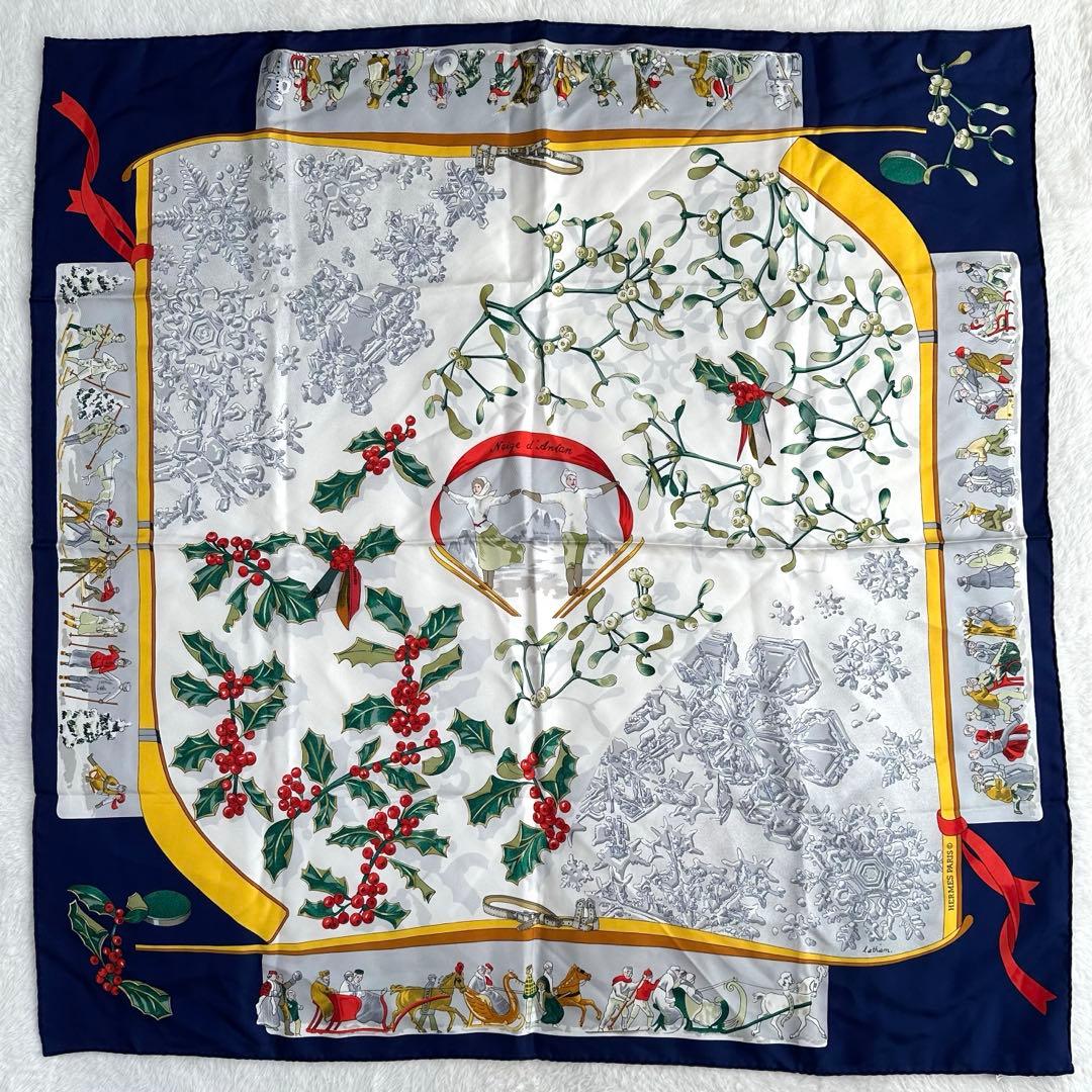 HERMES エルメス スカーフ カレ90 去年の雪 Neige d’Antan