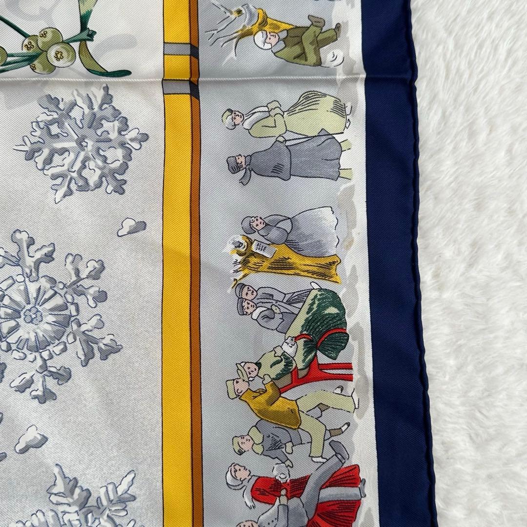 HERMES エルメス スカーフ カレ90 去年の雪 Neige d’Antan