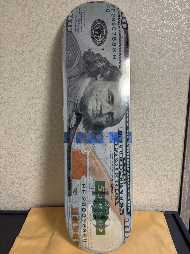 スケートボード Supreme Money Logo Skateboard