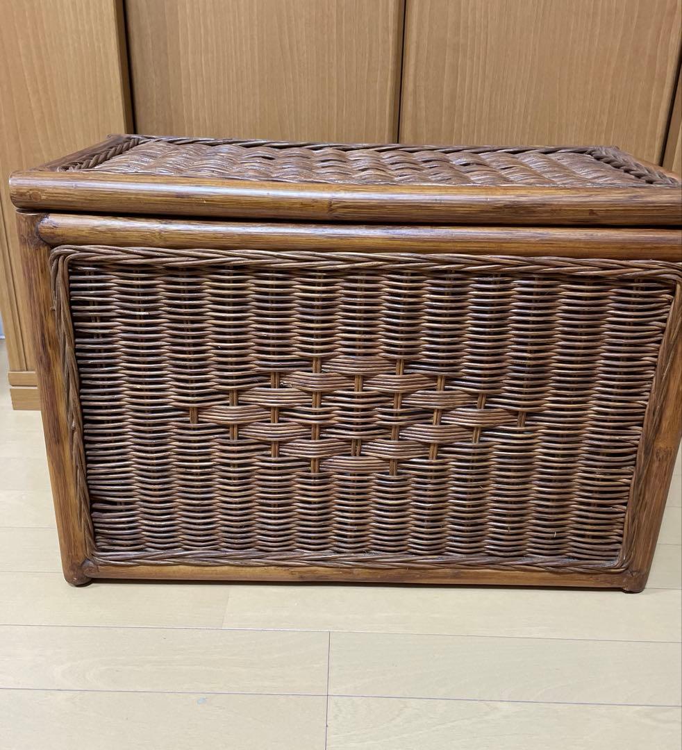 籐　蓋・布張り収納ボックス　コンテナ　アンティーク　アジアン