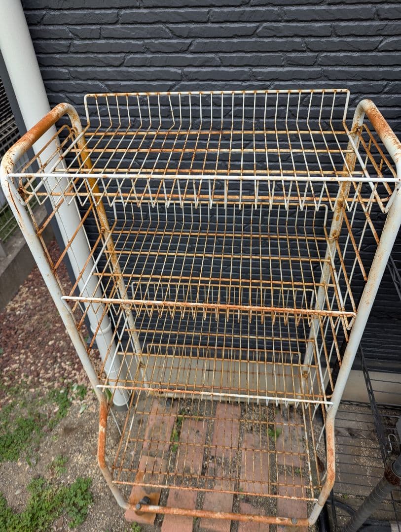 最終値下げ！　4段金属シェルフラック ？店舗什器アンティーク