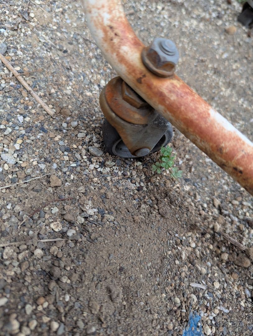 最終値下げ！　4段金属シェルフラック ？店舗什器アンティーク