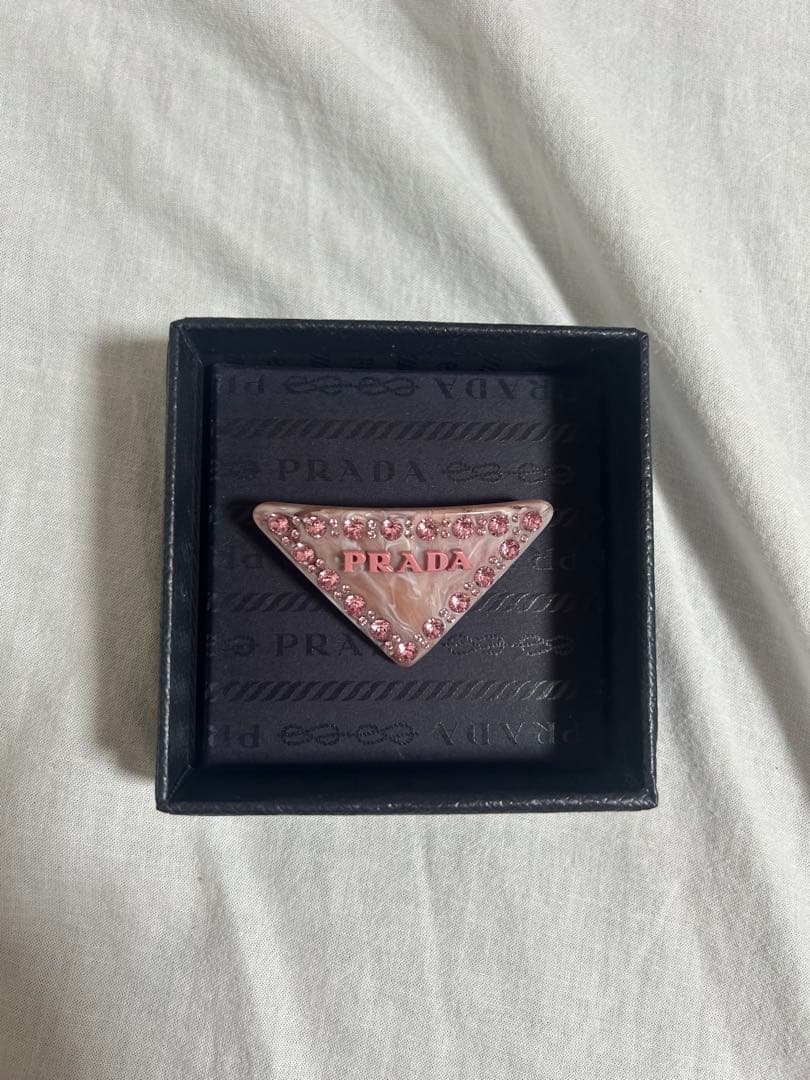 ぽめはむPRADA プレキシガラス ヘアクリップ