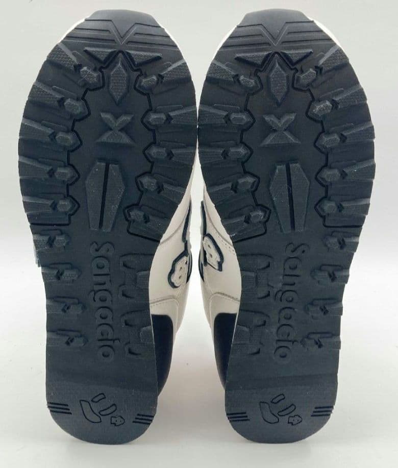 サンガッチョ　にゅ〜ず トリコロール スニーカー サイズ23cm チャーム付き