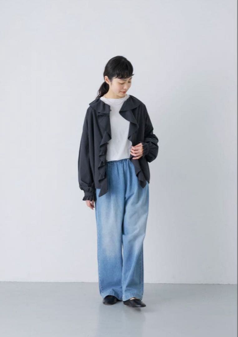 美品　かぐれ　フェードデニムイージーパンツ