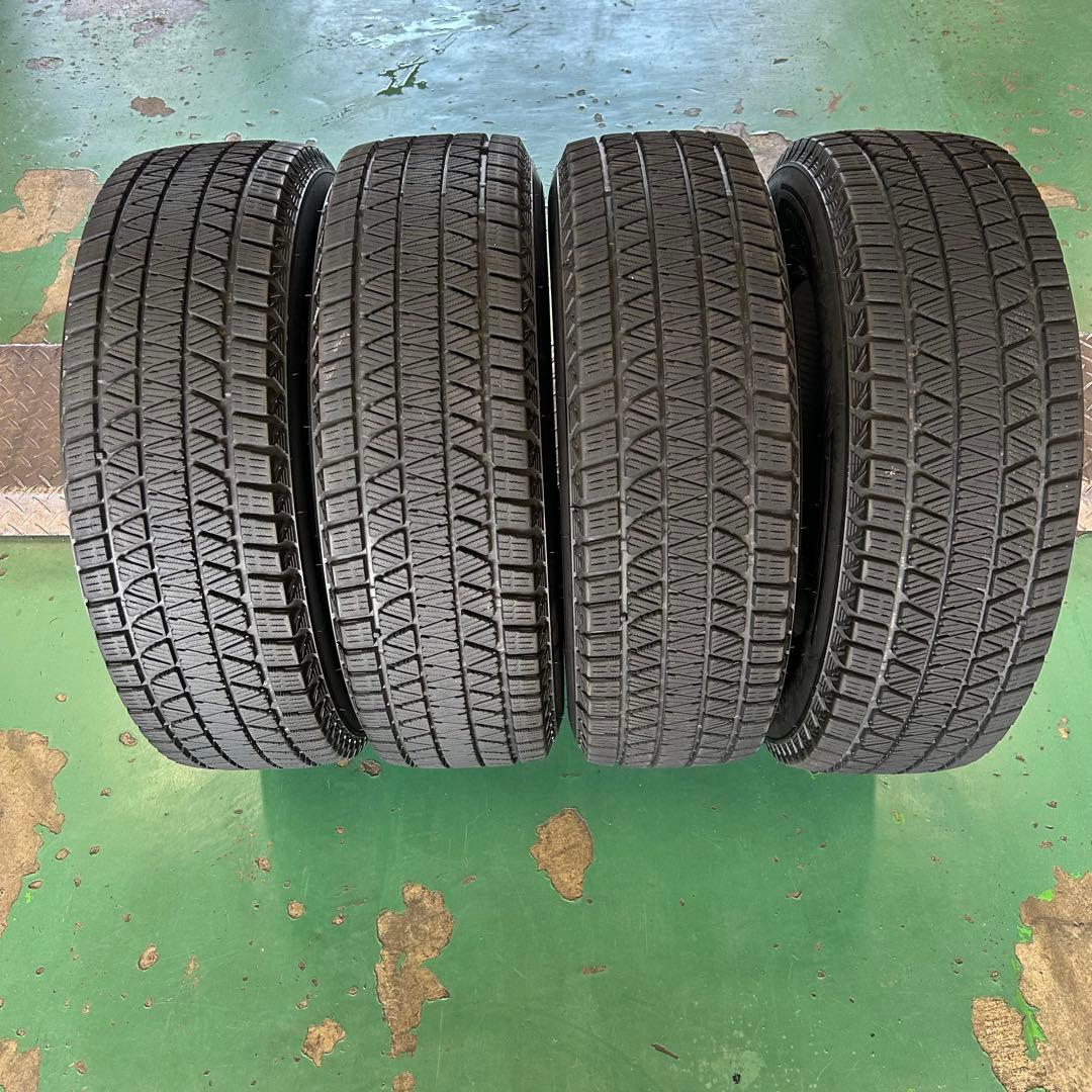 中古スタッドレス215/70R16ブリザックDM-V3　XV、デリカなど