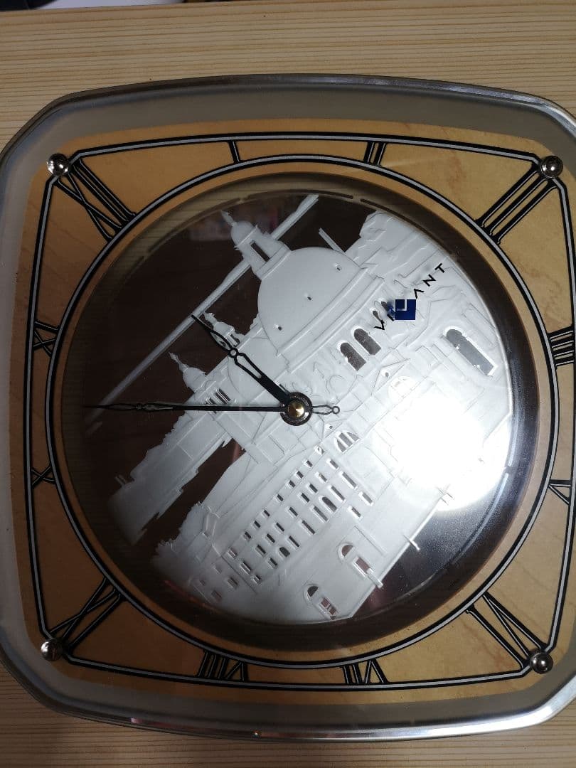 壁掛け時計 VIVANT(ヴィバーン)