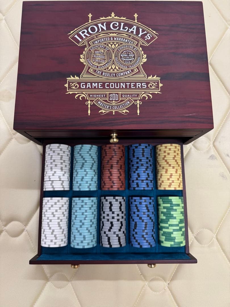 ア*リ様 IRON CLAYS チップ　トランプ　ボードゲーム