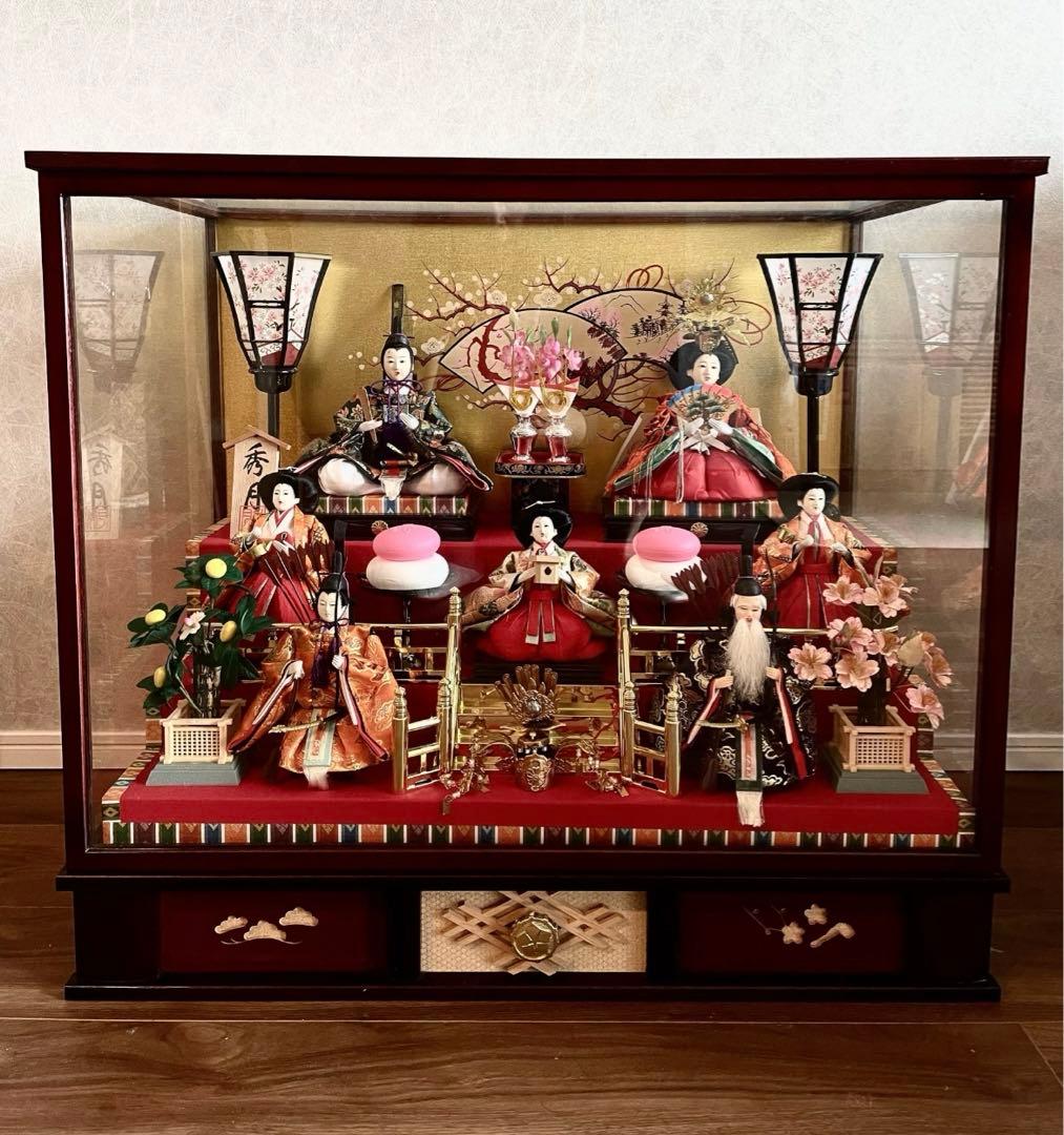 ☆送料無料・お値下げしました☆ 雛人形　三五7人飾りガラスケース付
