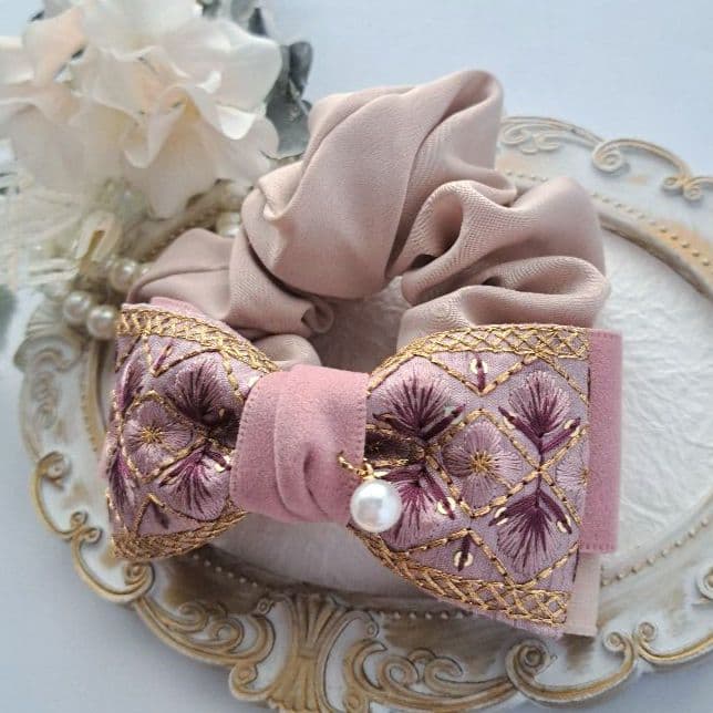 まり様お取引中⭐3321⭐❣️大人可愛い華やかアクセ❣️オリジナル✴インド刺繍