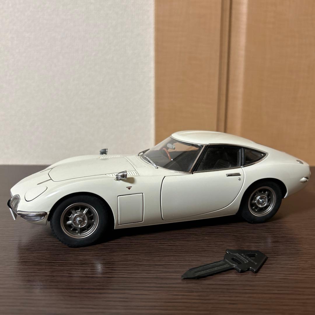 AUTOART オートアート TOYOTA 2000GT 模型