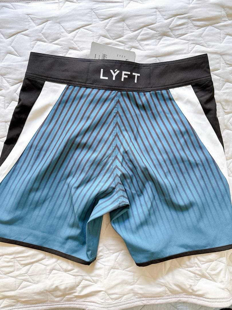 【タグ有り新品】LYFT サーフパンツ 金子選手着用モデルSサイズ