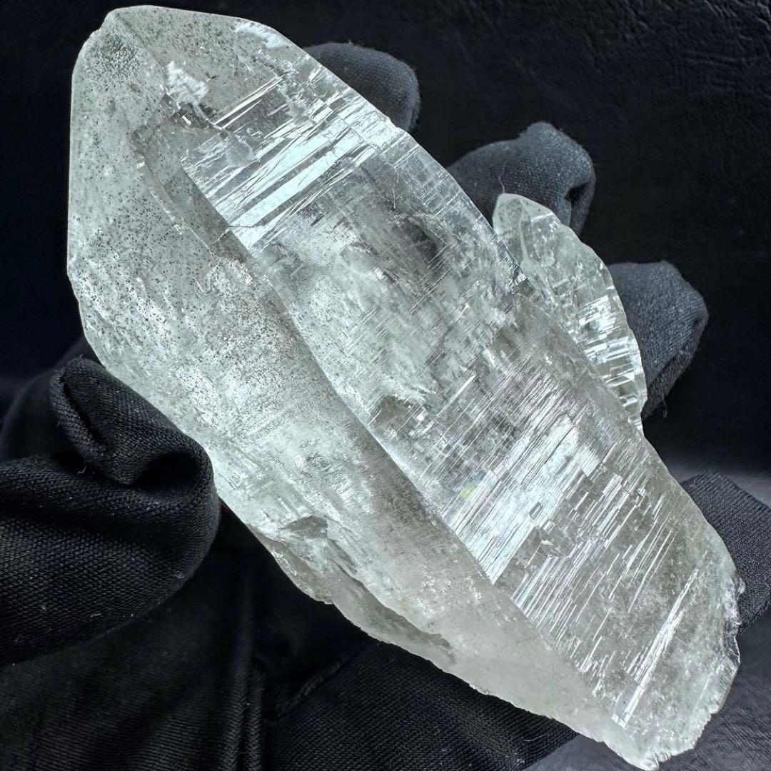 希少貴重マニハール産 高透明ヒマラヤ水晶クラスター クローライト共生A1215