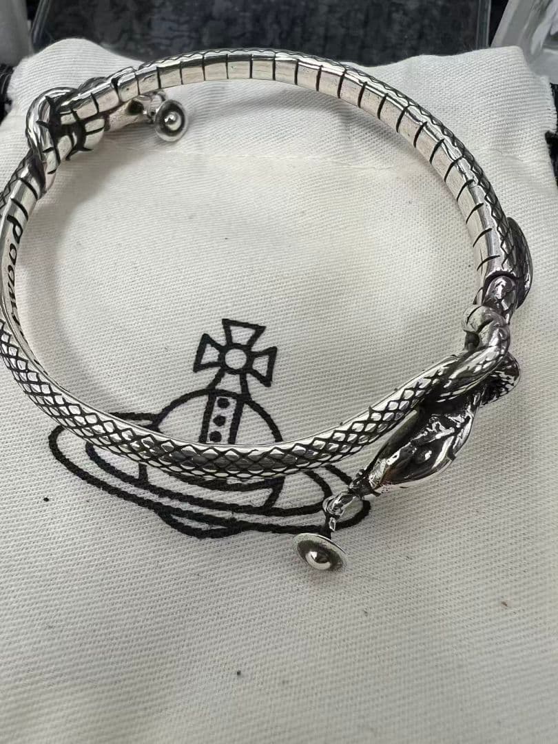 Vivienne Westwood 新品同様 蛇デザインブレスレット