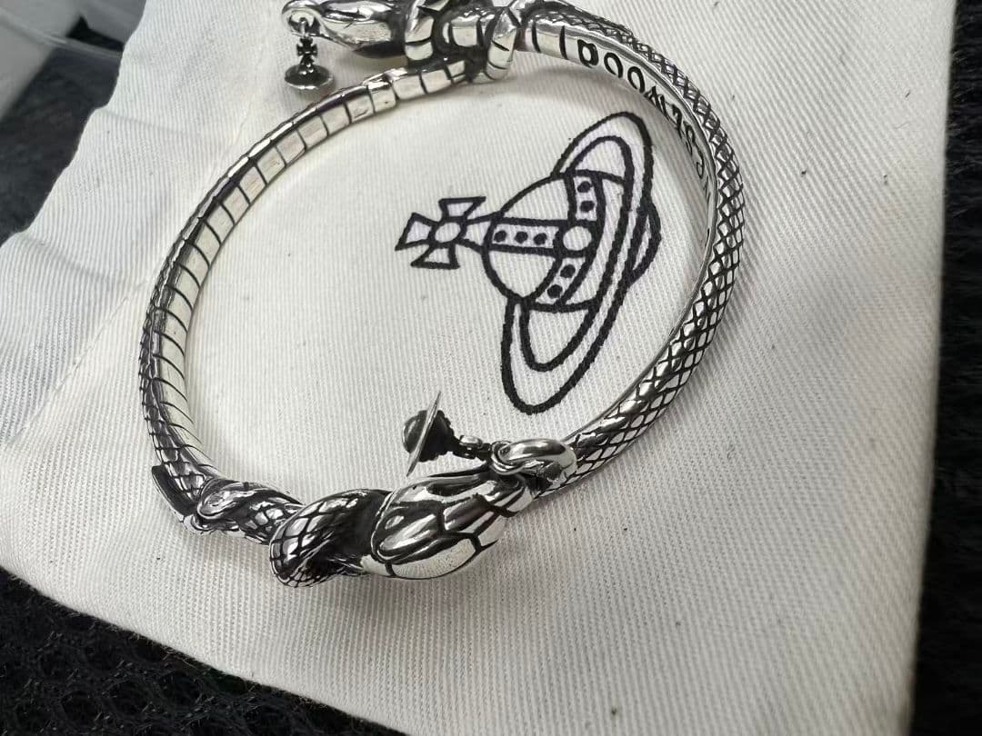 Vivienne Westwood 新品同様 蛇デザインブレスレット