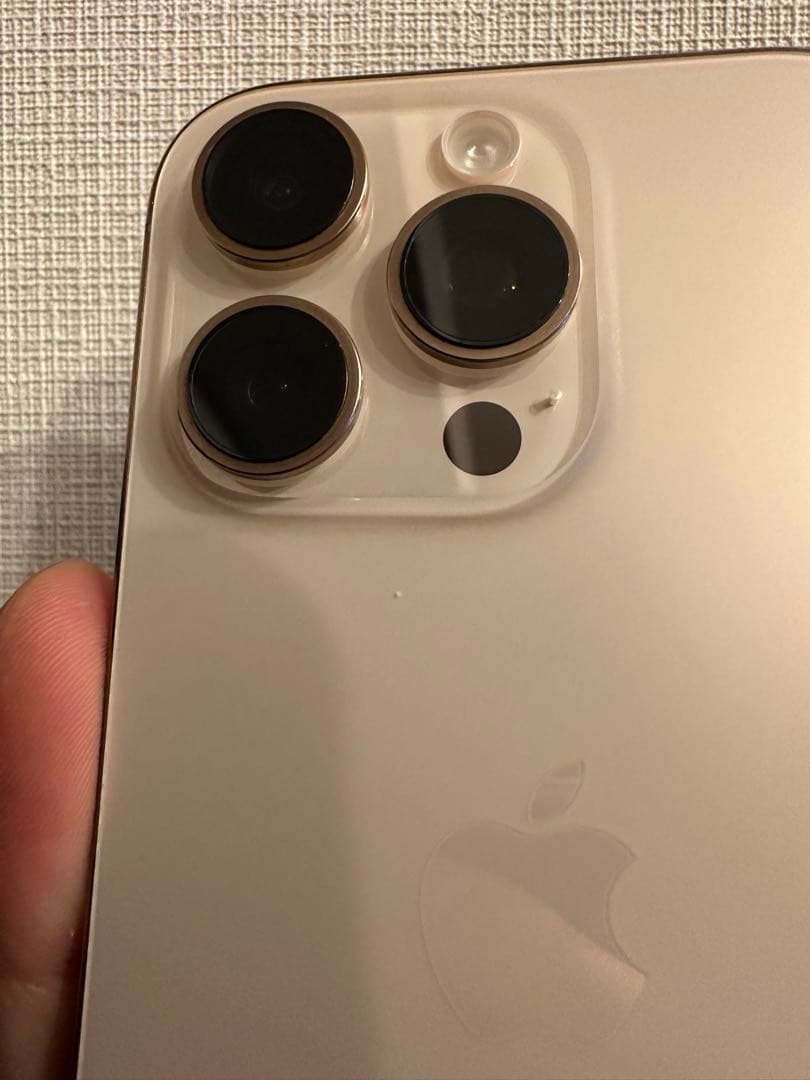 Apple iPhone 16 Pro 128GB デザートチタニウム