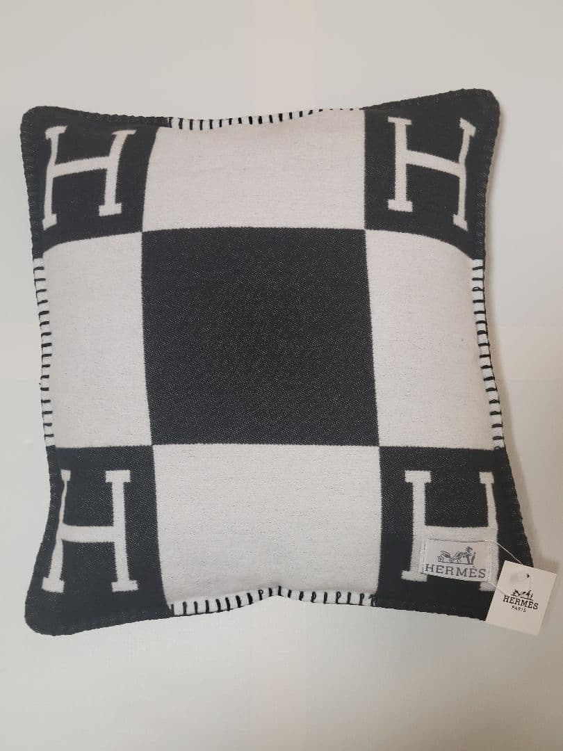 【ゆう】　エルメス　クッションカバー　ブラック　45×45　2枚セット