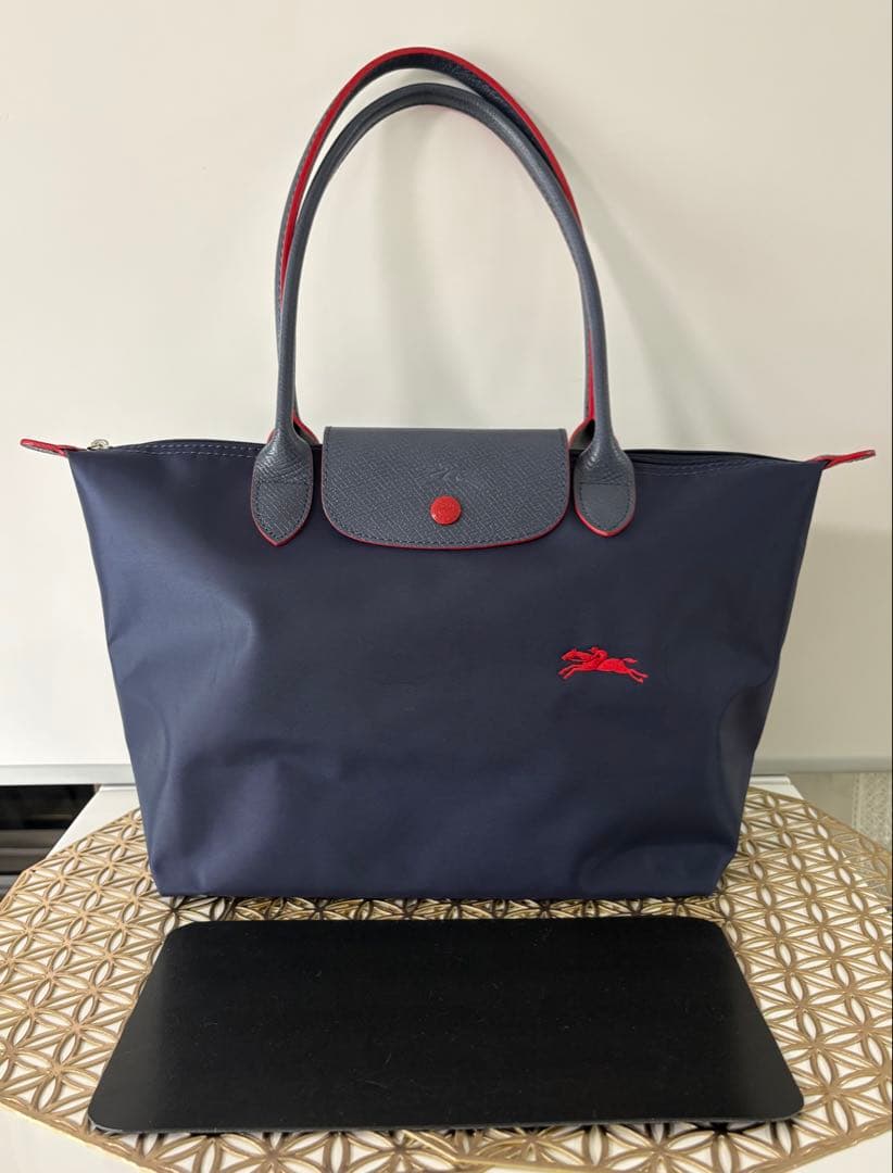 LONGCHAMPロンシャン ル・プリアージュネイビー×レッド底板付折りたたみ可