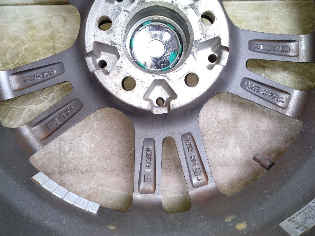 スタッドレスタイヤ　ホイール　ホイル付タイヤ