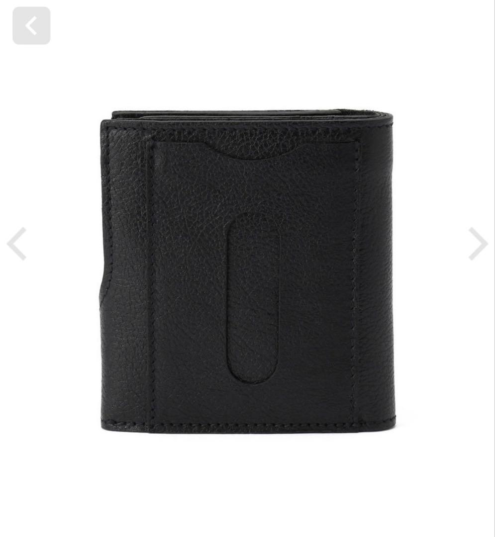 《新品・未使用》IL BISONTE　イルビゾンテ　二つ折り財布　ブラック