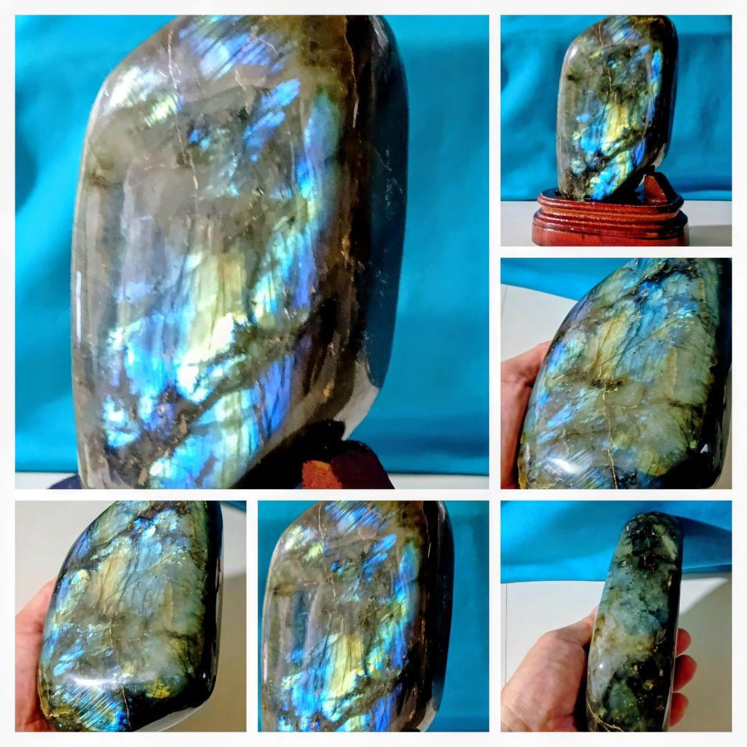 ラブラドライト　原石　台座付き