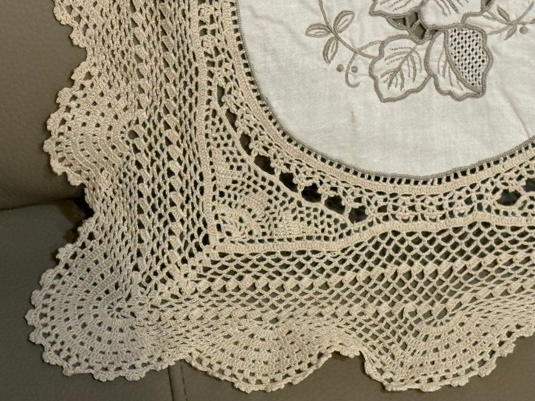 ヴィンテージ　汕頭　スワトウとレース　特大テーブルクロス