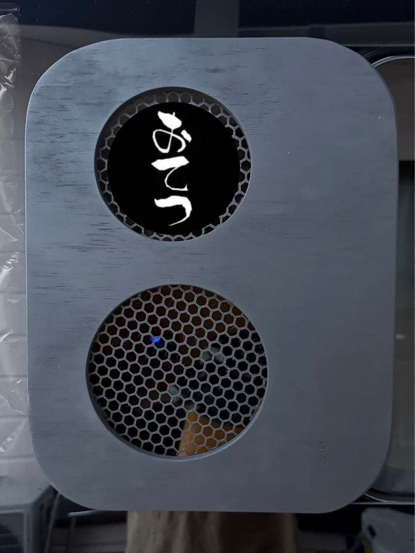 ハイエース WAVE2.3 助手席側小窓用 黒塗装 アタッチメント付き