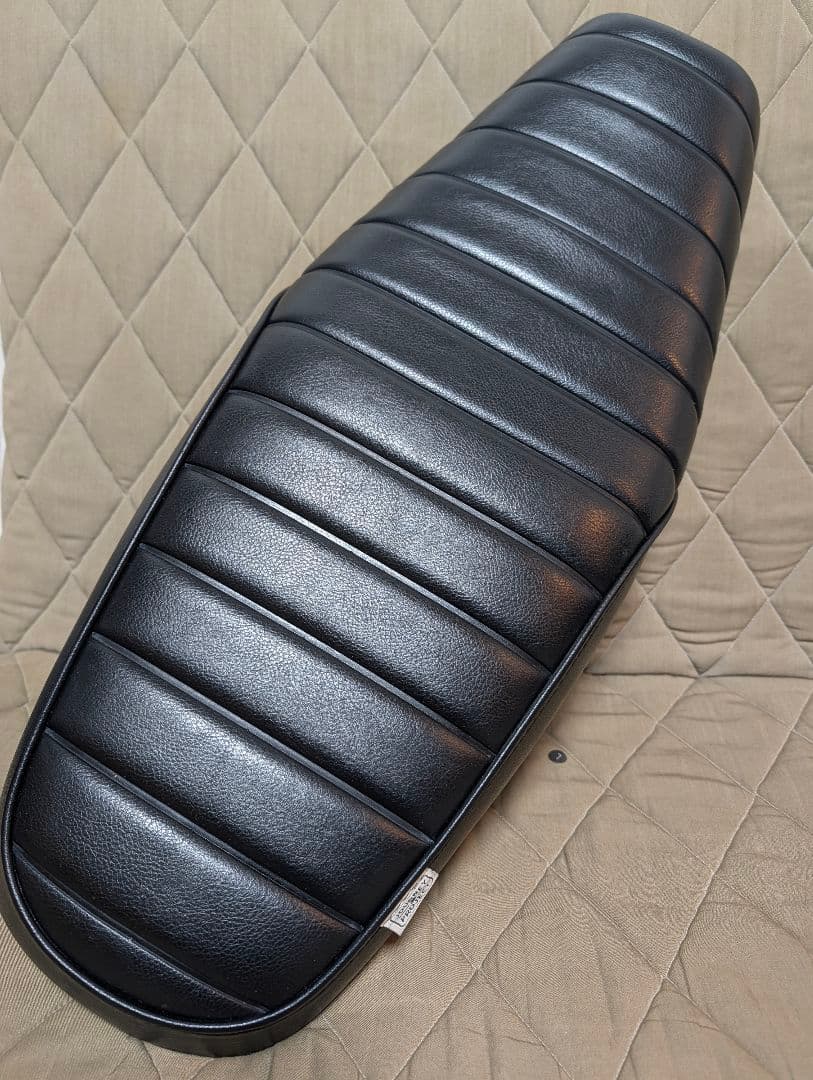 ボンネビル JPビンテージ製 定価68000円 T100 T120 水冷用