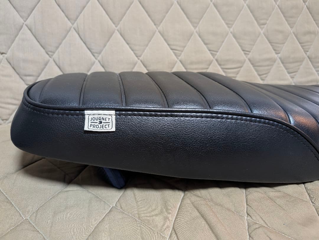 ボンネビル JPビンテージ製 定価68000円 T100 T120 水冷用