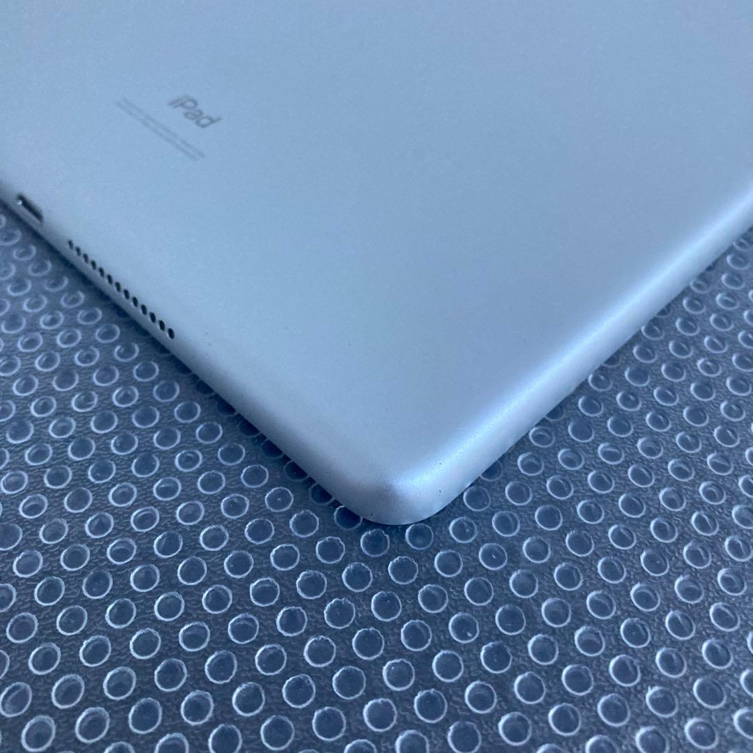 796【早い者勝ち】電池最良好☆iPad7 第7世代 32GB SIMフリー☆