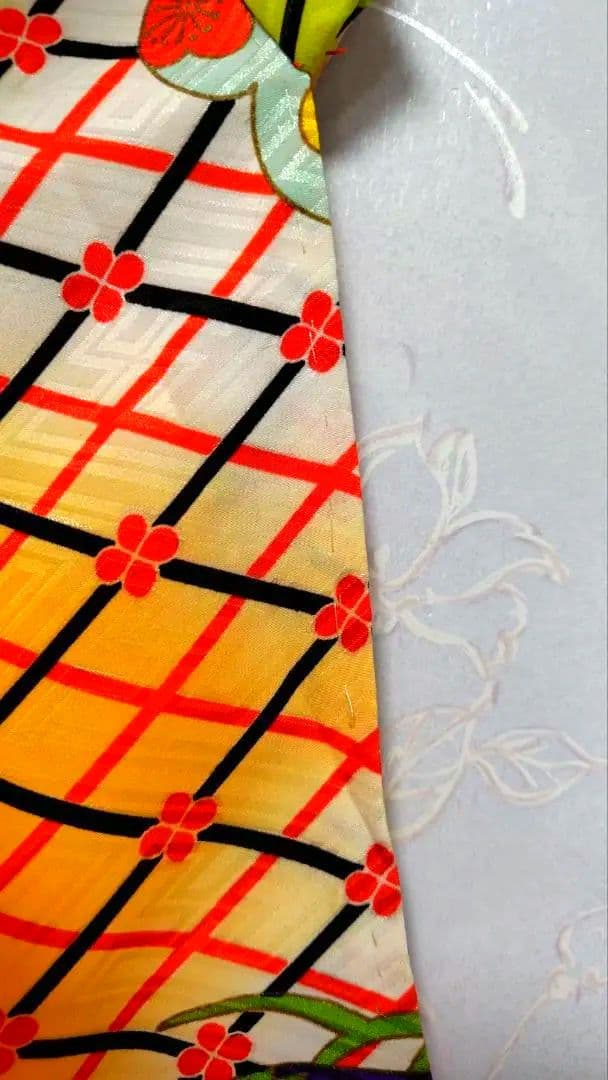 RK404アンティーク子供着物着丈77センチ裄丈38センチしつけ糸付き綺麗美品