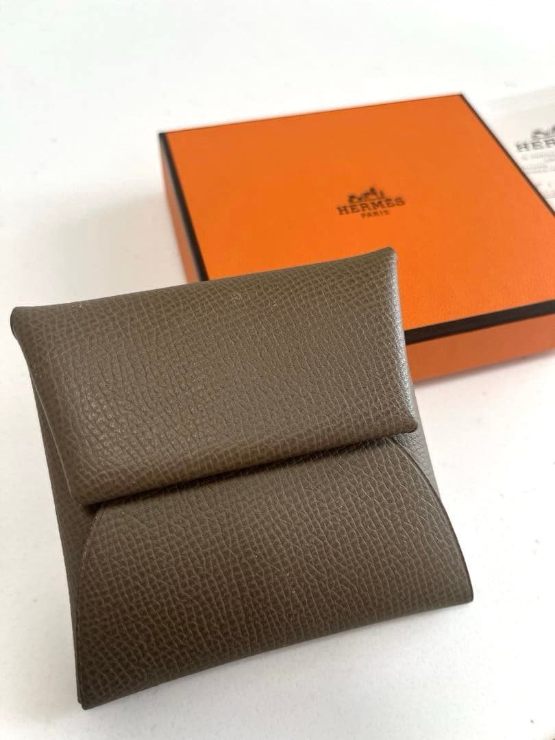 美品　HERMES エルメス　バスティア　ケース　エトゥープ