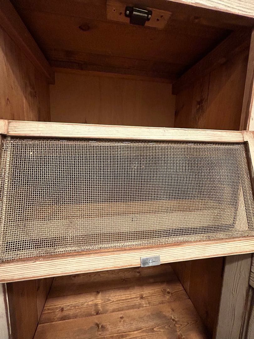 ◆むぎ◆一人暮らしにピッタリ　難あり　スリム　キャビネット　オーダーメイド