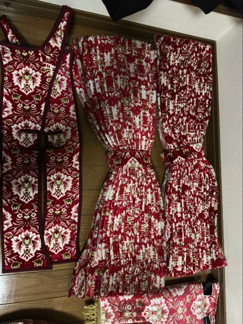 いすゞ　ファイブスターギガ　新格子レッド　バラ売りしません