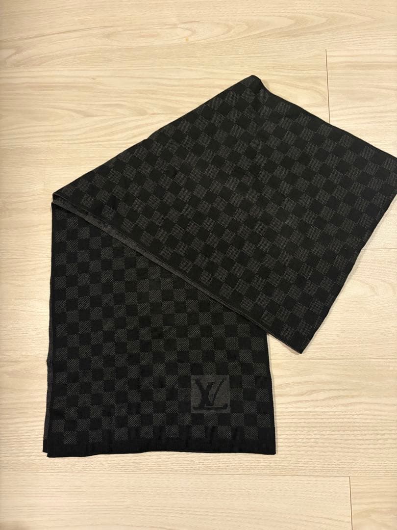 LOUIS VUITTON ブラック ダミエ　マフラー