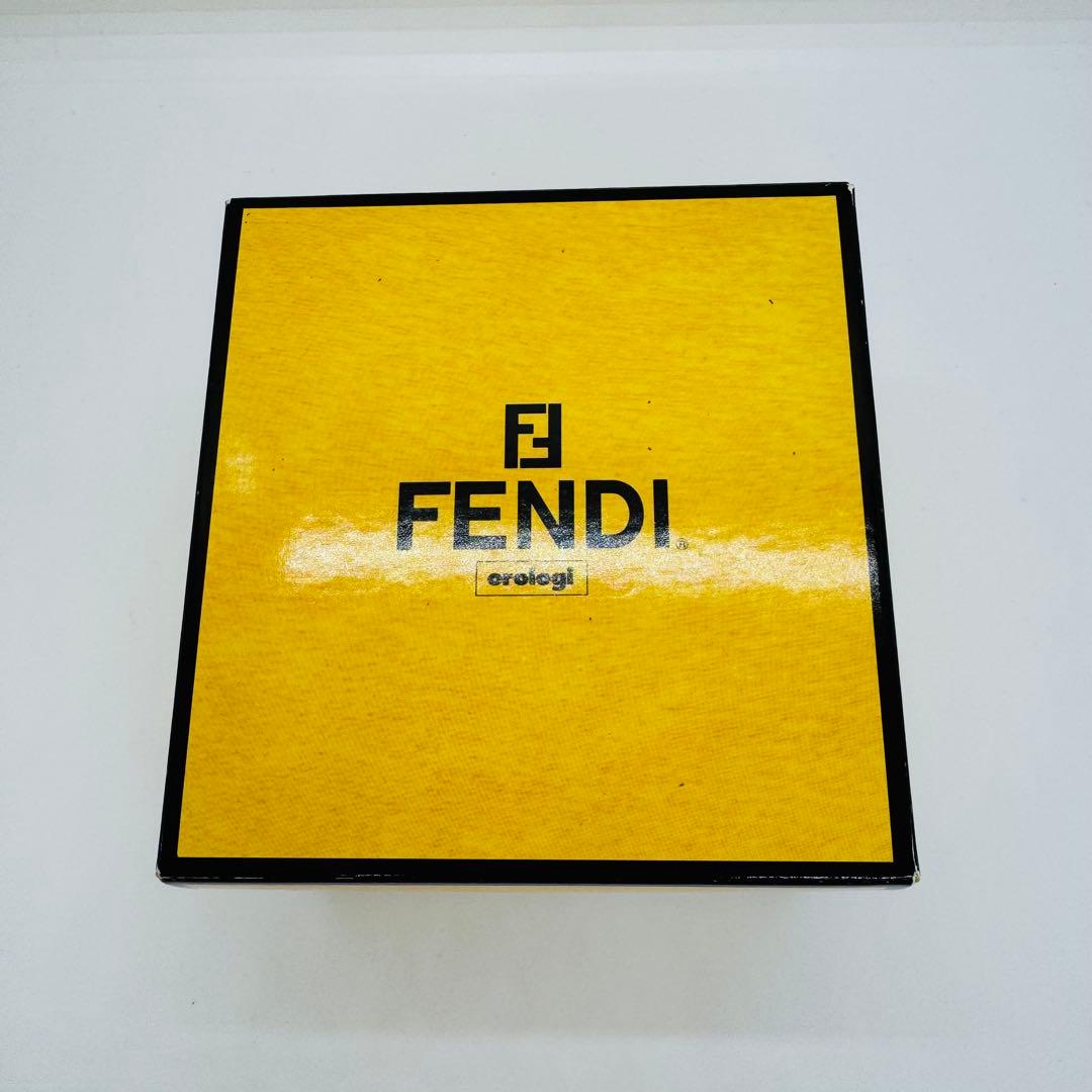 ✨FENDI✨フェンディ✨750L✨オロロジ✨ピンク文字盤✨ズッカ✨腕時計✨