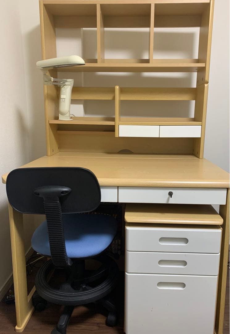 勉強机　ニトリ